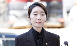 '공천헌금' 강선우 구속심사 출석 