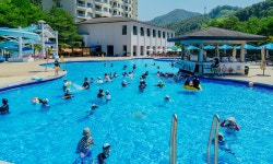 ‘서울서 1시간이면 도착’…엘리시안 강촌, 야외 수영장 20일 개장 | 세계일보 ‘서울서 1시간이면 도착’…엘리시안 강촌, 야외 수영장 20일... 
