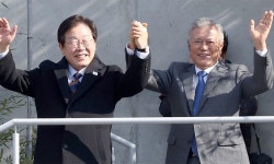 李대통령, 文 前대통령과 내달 1일 청와대서 오찬 | 세계일보 李대통령, 文 前대통령과 내달 1일 청와대서 오찬
