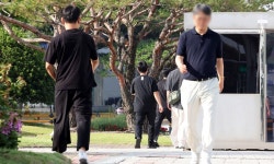 삼성전자 DX노조, 성과급 격차 반발 집회 예고…전삼노도 압박 | 세계일보 삼성전자 DX노조, 성과급 격차 반발 집회 예고…전삼노도 압박