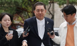 [속보] 경찰, 김병기 의원 구속영장 신청… 각종 혐의 수사 11개월만 | 세계일보 [속보] 경찰, 김병기 의원 구속영장 신청… 각종 혐의 수사 11개월만