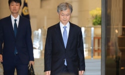 조희대 '재제청 거부'에 靑 불쾌감…