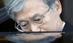 靑, 조희대 재제청 거부에 