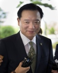 법무장관 후보자 “인사청문회 성실히 준비하겠다” | 서울신문 법무장관 후보자 “인사청문회 성실히 준비하겠다”