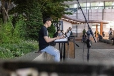 광진구 능동로, 젊음이 넘치는 ‘버스킹 거리’로 재탄생 | 서울신문 광진구 능동로, 젊음이 넘치는 ‘버스킹 거리’로 재탄생
