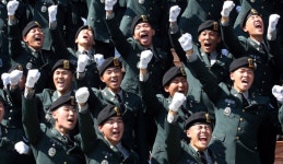 [밀리터리 인사이드] 왜 ‘육군 부사관’ 충원에 비상이 걸렸나 | 서울신문 [밀리터리 인사이드] 왜 ‘육군 부사관’ 충원에 비상이 걸렸나