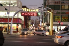 길동복조리시장·명일전통시장 ‘특성화시장’ 선정…편리·스마트하게 대변신한다 | 서울신문 길동복조리시장·명일전통시장 ‘특성화시장’... 