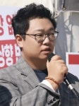 [기고] 치킨값에 자존심 버리지 말자 /한영수 경기도일자리재단 노조위원장 | 서울신문 [기고] 치킨값에 자존심 버리지 말자 /한영수... 