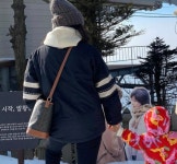 딸 손 잡고 ‘겨울연가’ 촬영장 간 최지우 “이게 얼마 만인지” | 서울신문 딸 손 잡고 ‘겨울연가’ 촬영장 간 최지우 “이게 얼마 만인지”