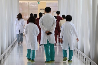 경상국립대 의대 교수진 사직서 제출 결의…“정부 대화 나서야” | 서울신문 경상국립대 의대 교수진 사직서 제출 결의…“정부 대화 나서야”