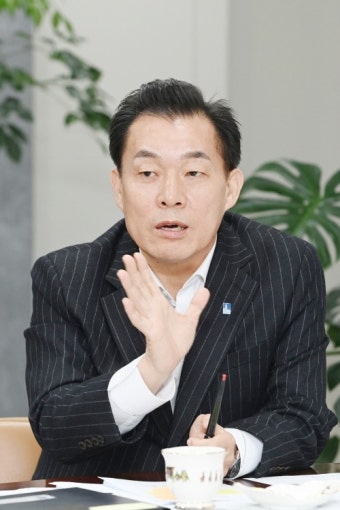 이재준 수원시장 “과밀억제권 지자체 한목소리… 수도권정비계획법 꼭 바꿀 것” | 서울신문 이재준 수원시장 “과밀억제권 지자체 한목소리...
