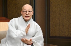 “경쟁·갈등·스트레스에 정신 황폐… 명상 대중화로 치유 나설 것”[최광숙의 Inside] | 서울신문 “경쟁·갈등·스트레스에 정신 황폐... 
