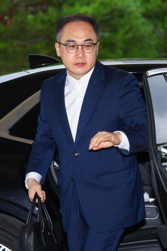 민주 “이원석 대놓고 정치하나” 대통령실·與 “입법 폭력 쿠데타” | 서울신문 민주 “이원석 대놓고 정치하나” 대통령실·與 “입법 폭력...