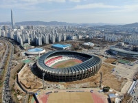 2027년 잠실 주경기장서 야구 본다… “최대 3만여석” | 서울신문 2027년 잠실 주경기장서 야구 본다… “최대 3만여석”