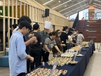 김제 지평선 축제 빛낼 ‘로컬 맛집’… 관광객 눈과 입 사로잡는다 | 서울신문 김제 지평선 축제 빛낼 ‘로컬 맛집’… 관광객 눈과 입 사로잡는다