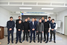 동천안농협 찾은 우즈벡 농업부, “한국 농업 현대화 배우고 싶다” | 서울신문 동천안농협 찾은 우즈벡 농업부, “한국 농업 현대화 배우고 싶다”