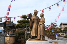 남원서 만난 변강쇠, 색 아닌 민심을 터놓다…이리 오너라, 먹고 놀자… 흑돼지·장어에 얼쑤~ | 서울신문 남원서 만난 변강쇠, 색 아닌 민심을... 