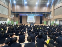 가수 팝핀현준 ‘전남교육 명예대사’ 위촉 | 서울신문 가수 팝핀현준 ‘전남교육 명예대사’ 위촉