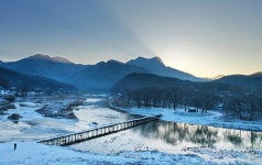 5억년 굽이치고, 깎이고, 쌓여… 시간이 만든 첩첩첩산산산 | 서울신문 5억년 굽이치고, 깎이고, 쌓여… 시간이 만든 첩첩첩산산산