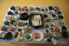 가자 춘곤증 잡으러! 봄나물 맛집 5선 | 식신