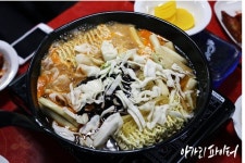 [반포 맛집] 애플하우스 추억의 즉석떡볶이 | 식신 [반포 맛집] 애플하우스, 추억의 즉석떡볶이 | 식신