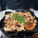 씹을수록 고소한 풍미, 마성의 곱창구이 맛집 5곳 | 식신