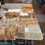 100년의 역사를 이어갈, 전국 베테랑 빵집 5곳 | 식신