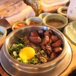 따뜻한 온정이 느껴지는, 솥밥 맛집 BEST 5 | 식신