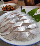 지금 가장 싱싱한, 전국 7월 제철 해산물 맛집 5 | 식신