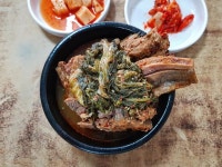 두손잡고 뜯게되는 뼈다귀해장국 맛집 베스트5 | 식신 진한 국물에 두툼한 고기뼈 가득, 두손잡고 뜯게되는 뼈다귀해장국 맛집 베스트 5 | 식신