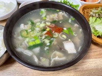 역사를 자랑하는 50년 전통 국밥 맛집 5 | 식신