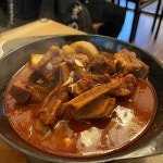한국식 짜장면의 끝판왕, 뜨끈한 돌짜장 맛집 5 | 식신