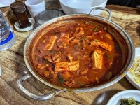 돼지고개 한가득, 돼지찌개 맛집5 | 식신