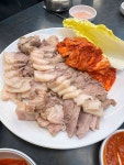 가성비 최고의 보쌈정식 훼미리손칼국수보쌈 | 식신