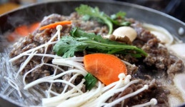 궁림바지락칼국수 - 경북, 경주시 | 맛집검색 식신