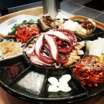 접시꽃보쌈황제해물문어보쌈 아산탕정점 - 충남, 아산시 아산배방 | 맛집검색 식신