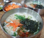 40년전통의 할매손칼국수 - 경북, 포항 | 맛집검색 식신