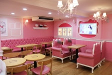 헬로 키티 카페 - 서울, 마포구, 서교동 | 맛집검색 식신 헬로 키티 카페  - 서울, 마포구, 서교동 | 맛집검색 식신