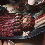 뉴문한우육회 - 서울 강남, 신논현 영동시장 | 맛집검색 식신