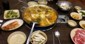 동촌황정순수육전골 - 부산, 동구, 범일동 | 맛집검색 식신