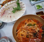강동회수산 - 울산, 중구-반구 병영 성안 | 맛집검색 식신