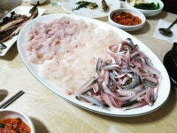 영남횟집 - 충남, 계룡시, 엄사면 | 맛집검색 식신