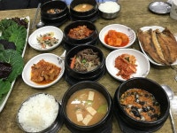 우렁쌈밥 - 서울 강북, 세종대 군자 중곡 | 맛집검색 식신