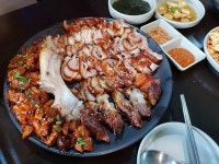 황제왕족발 - 서울 강남, 구로 대림 가산 금천구 | 맛집검색 식신