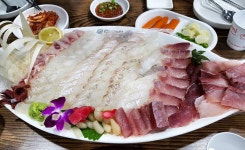 서해5도회센터 - 인천, 서구, 시천동 | 맛집검색 식신