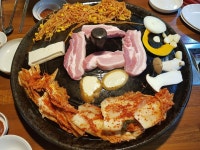 수락솥뚜껑김치삼겹살 - 서울 강북, 도봉 수락 | 맛집검색 식신