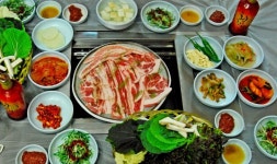 운봉 허브 흑돼지 전문점 - 전북, 남원시, 운봉읍 | 맛집검색 식신