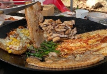 노릇하게 익은 고소한 풍미 솥뚜껑 삼겹살 맛집 5곳 | 식신