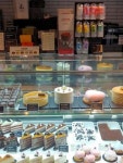 투썸플레이스 강남구청역점 - 서울, 강남구, 논현동 | 맛집검색 식신