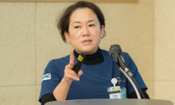 [담담한 만남] 몸짱 변신한 국내 첫 비뇨기과 여교수…"계속 도전해야죠" | 스포츠 월드 [담담한 만남] 몸...